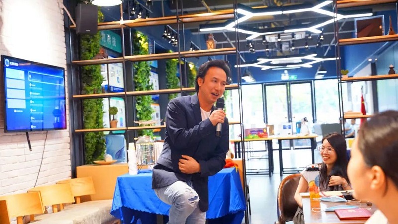 榜樣的力量丨MG不朽情緣物里9月份優秀員工&優秀新人表彰大會圓滿結束