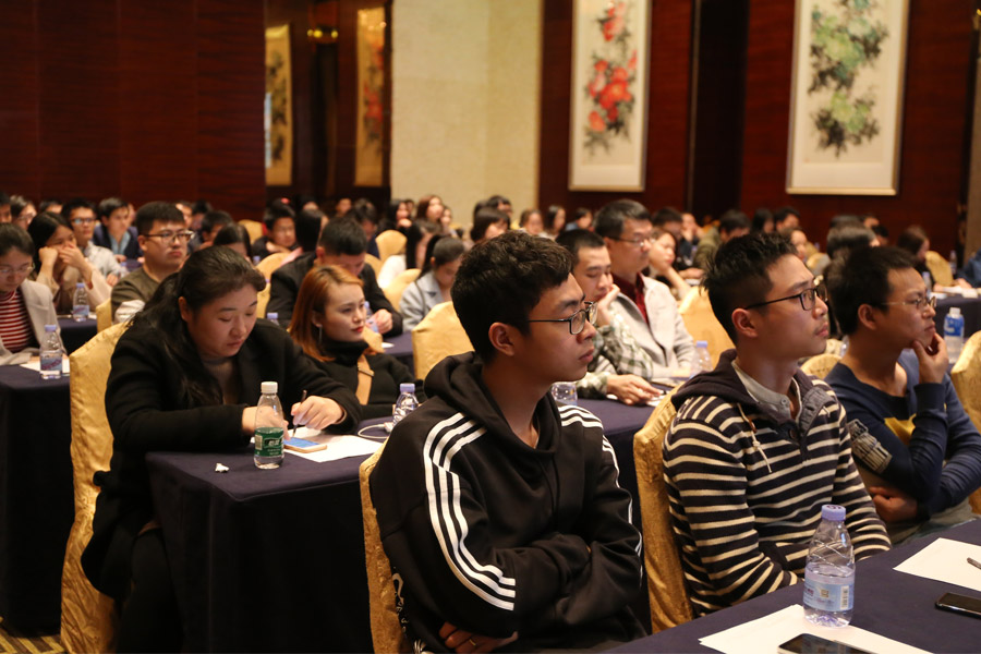 MG不朽情緣物里2019年年會盛典圓滿結束!